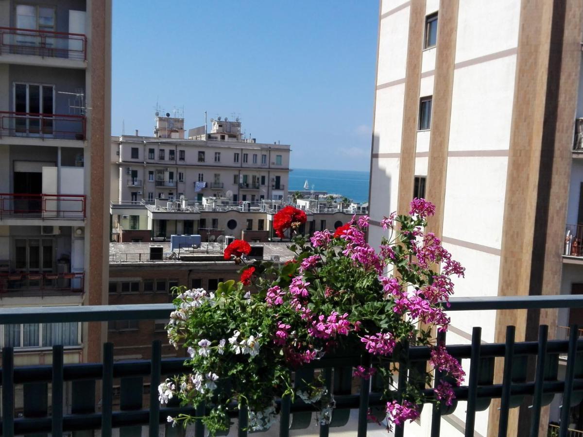 Appartamento Casa di Linda Salerno Esterno foto