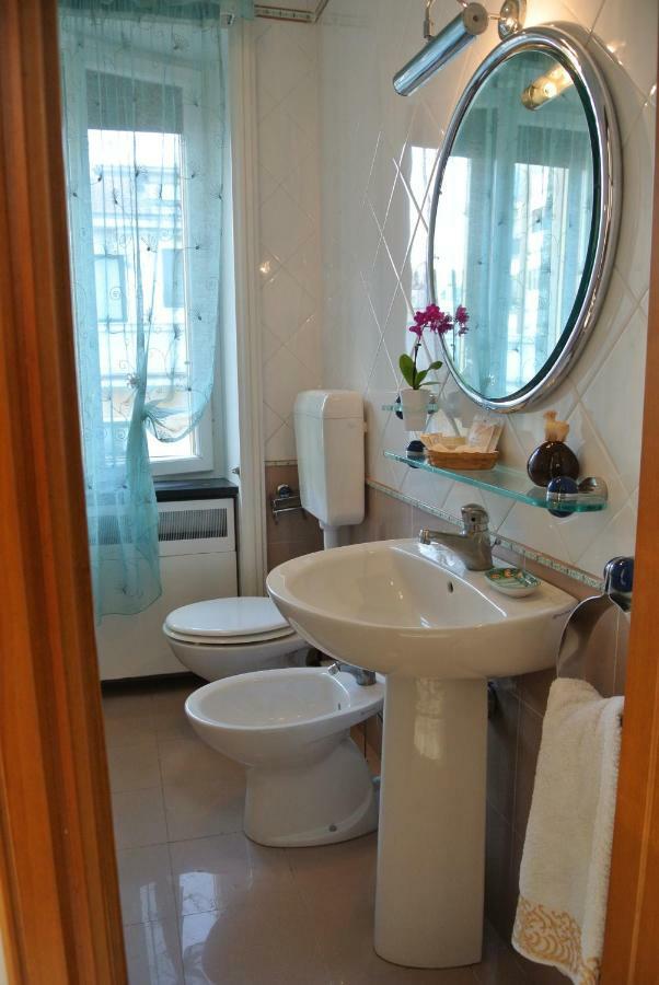 Appartamento Casa di Linda Salerno Esterno foto