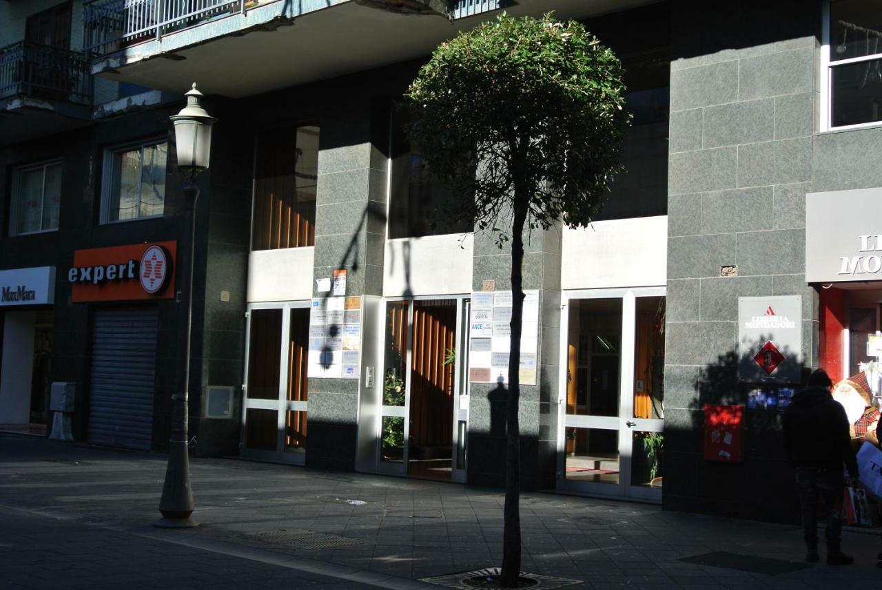 Appartamento Casa di Linda Salerno Esterno foto