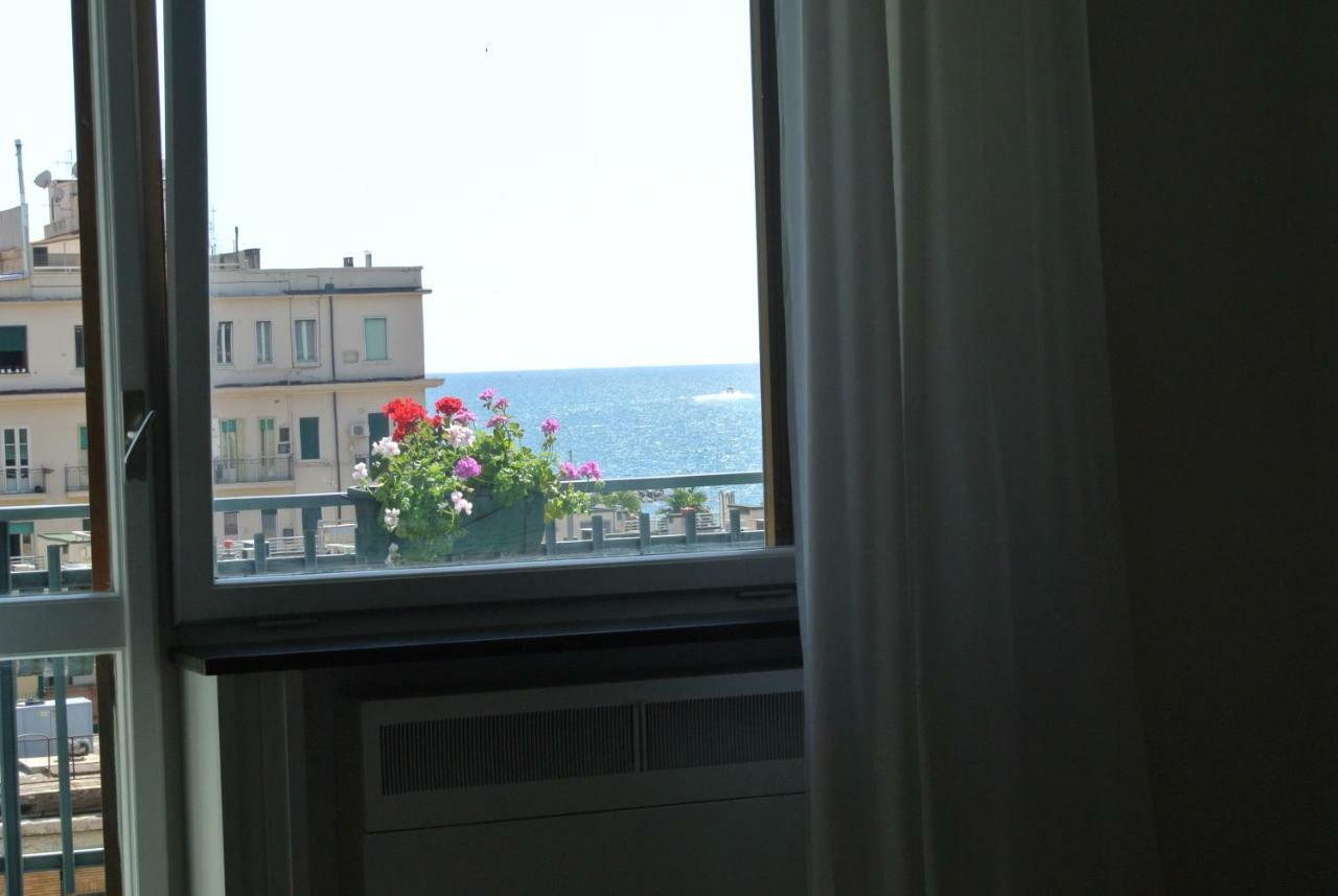 Appartamento Casa di Linda Salerno Esterno foto